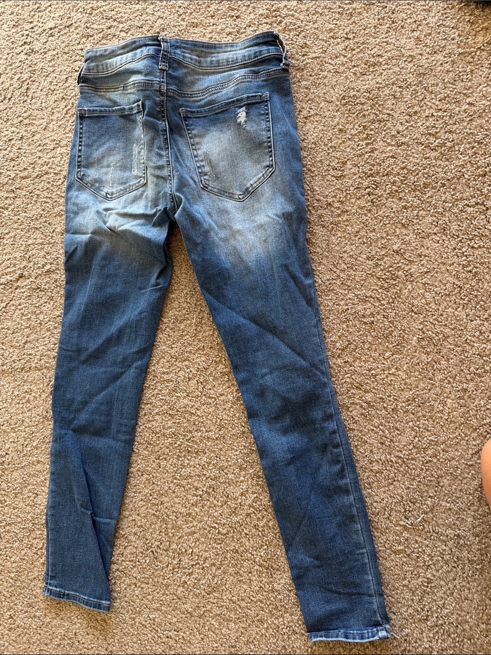 Skinny Jeans - Picture 2 of 3